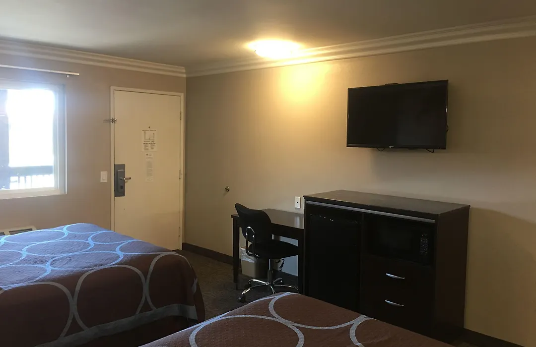 Hotel Seville-1